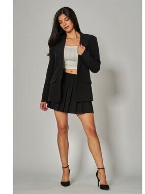 Black Adorably Chic Pleated Woven Mini Skirt
